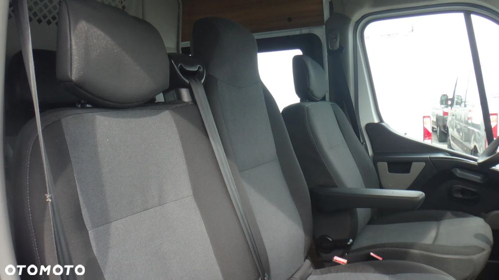 Renault Master - 25