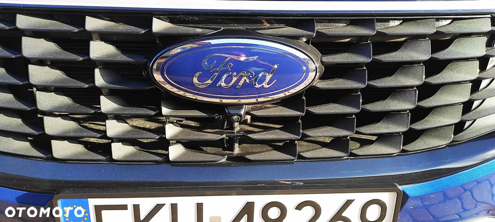 Ford Kuga - 10