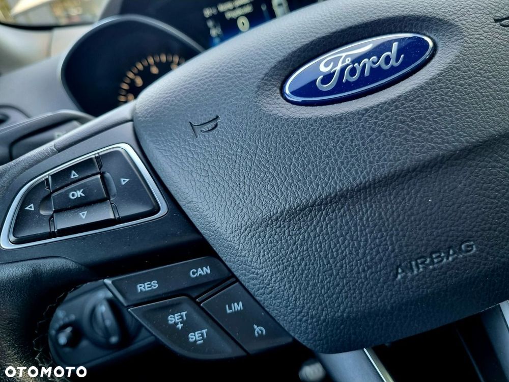 Ford Kuga 1.5 EcoBoost 2x4 ST-Line - 16