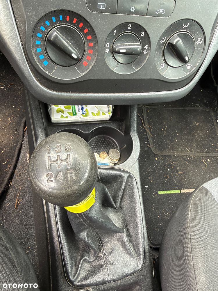 Fiat Grande Punto - 12