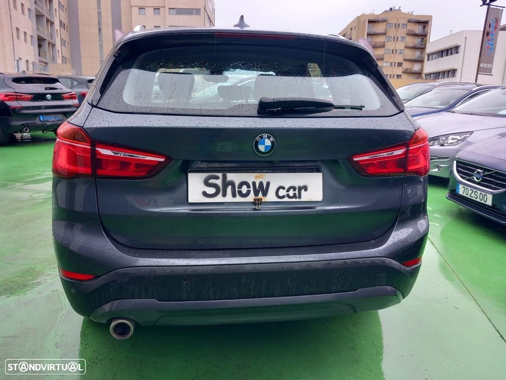 BMW X1 16 d sDrive Auto Line Sport - 6
