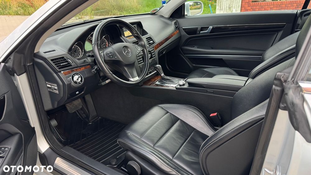 Mercedes-Benz Klasa E 250 CGI BlueEffICIENCY - 21