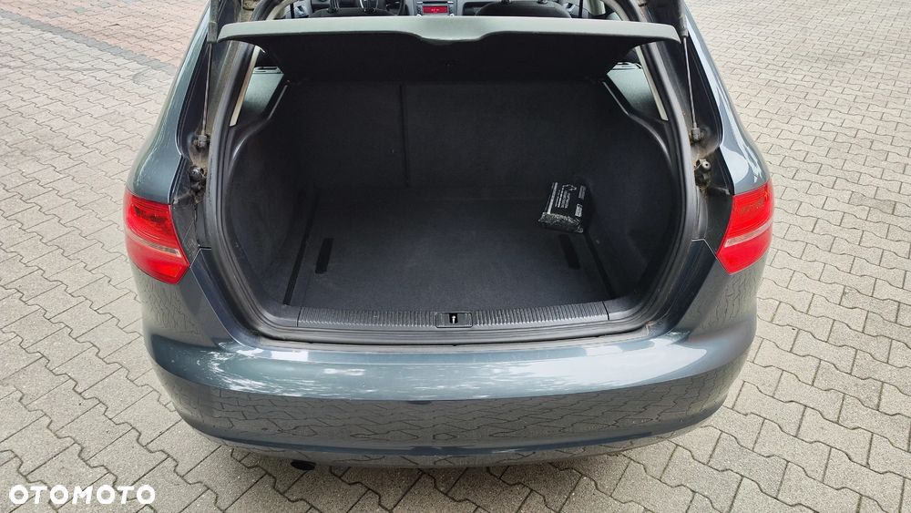 Audi A3 Sportback 1.6 Attraction - 8