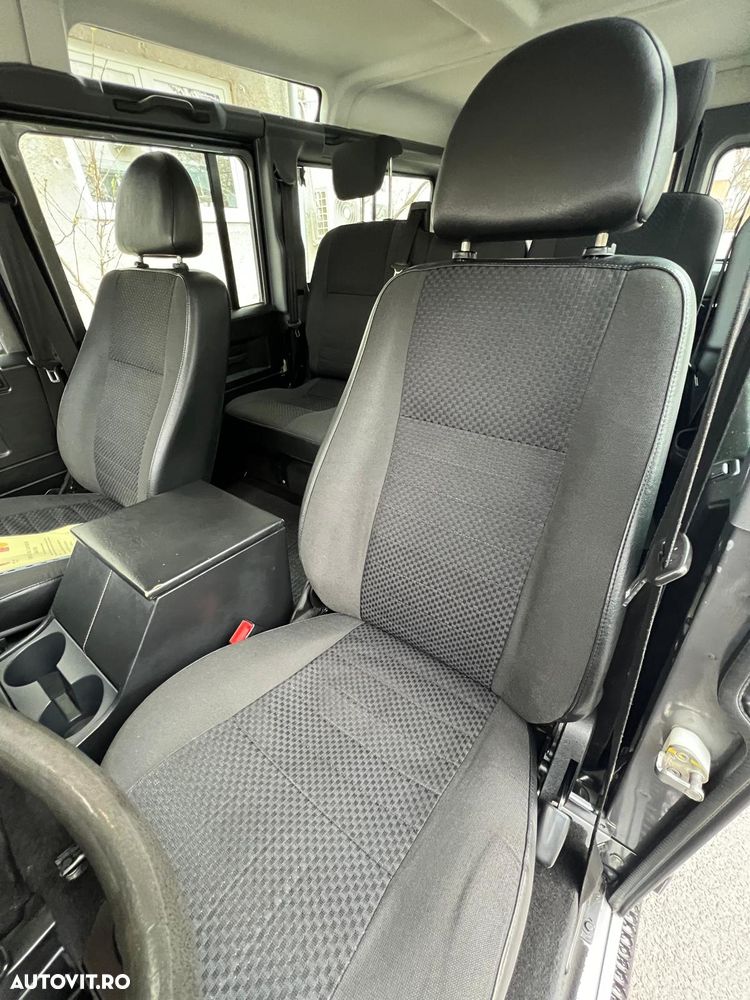 Land Rover Defender 110 2.4I SE - 14