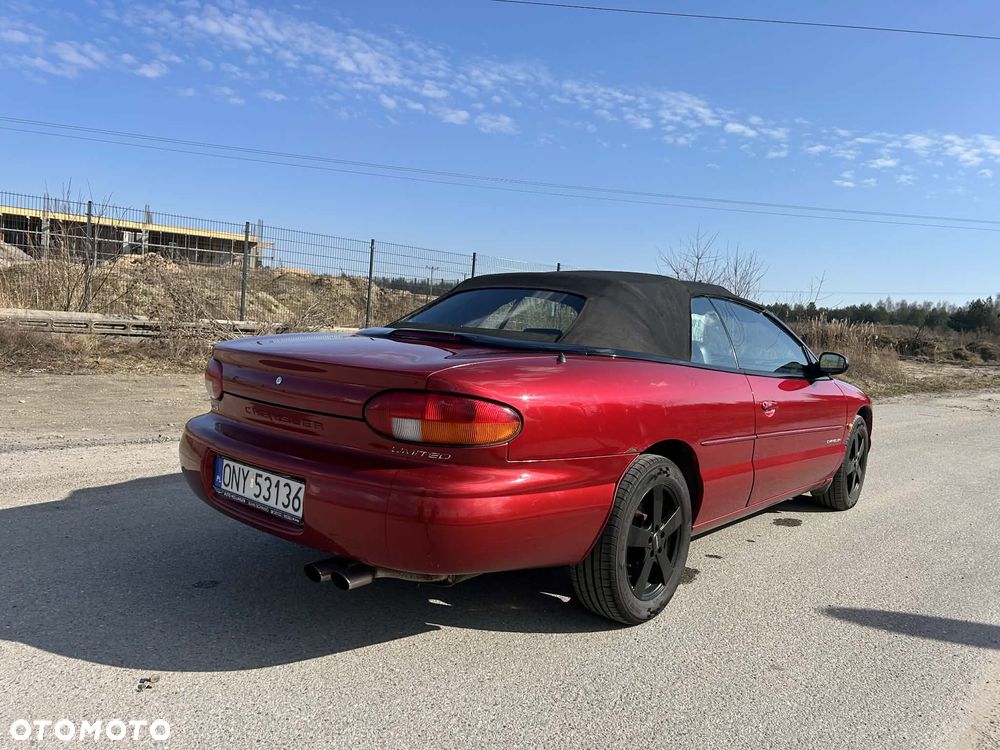 Chrysler Stratus - 14