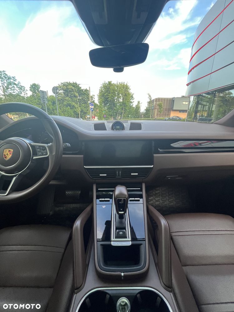Porsche Cayenne - 11