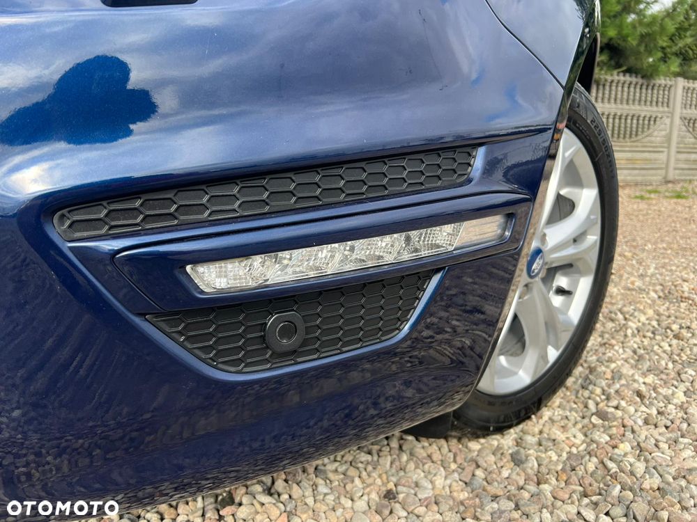 Ford S-Max - 12