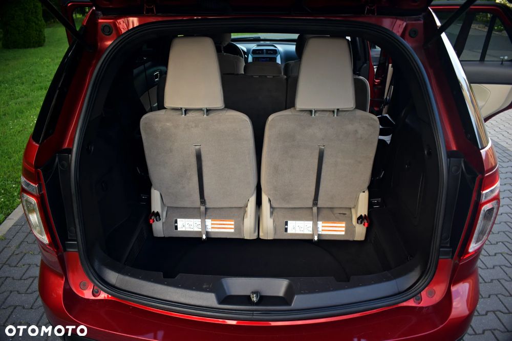 Ford Explorer - 31