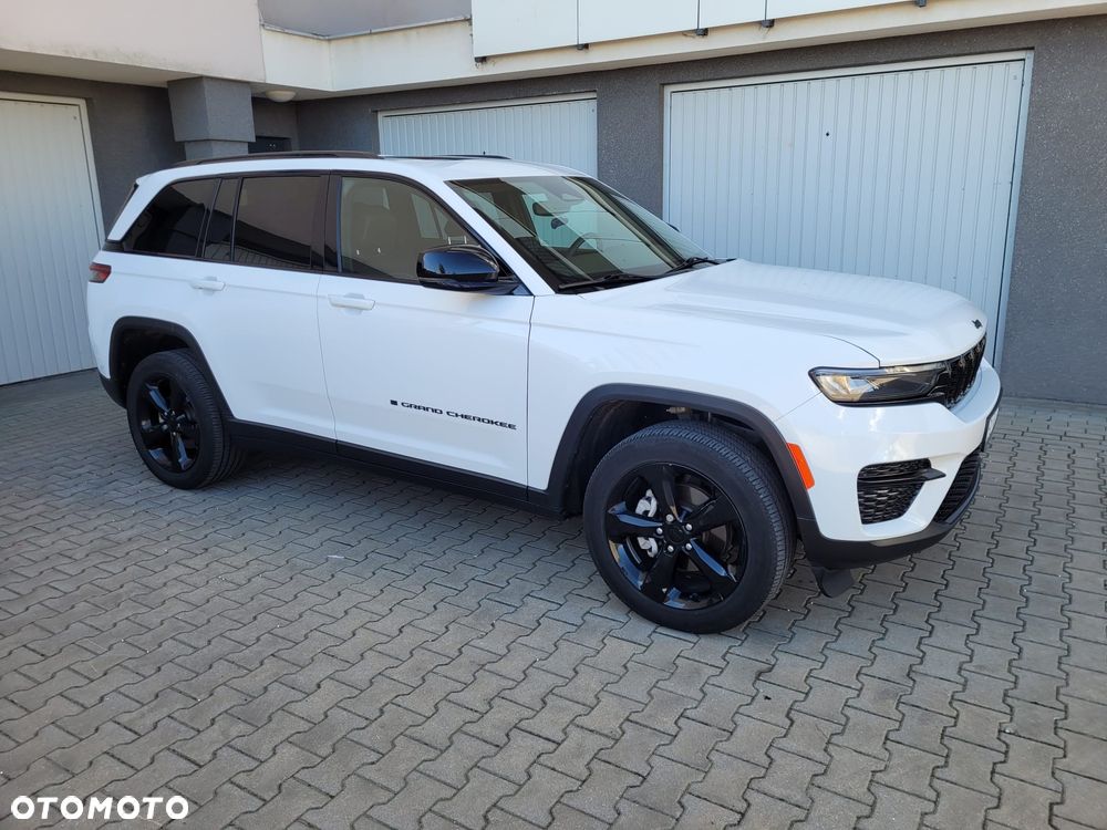 Jeep Grand Cherokee - 3
