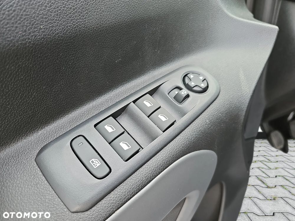 Toyota Proace City Verso Long 1.5 D-4D Family - 25