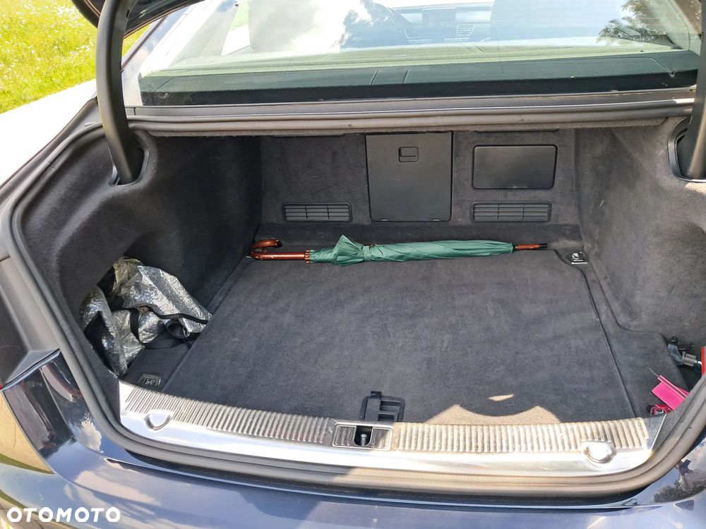 Audi A8 4.2 TDI L Quattro - 8