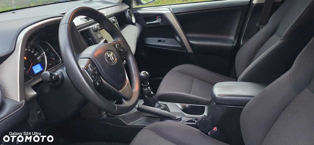 Toyota RAV4 - 17