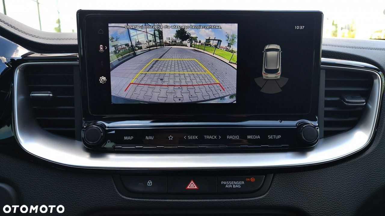 Kia Ceed - 25