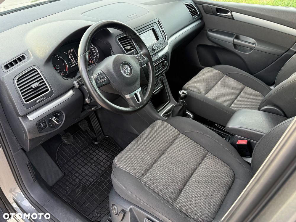 Volkswagen Sharan 2.0 TDI DPF BlueMotion Comfortline - 18