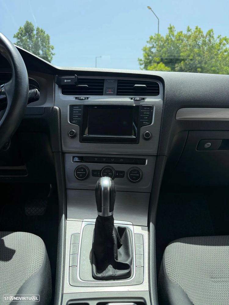 VW Golf 1.6 TDi Edition DSG - 9