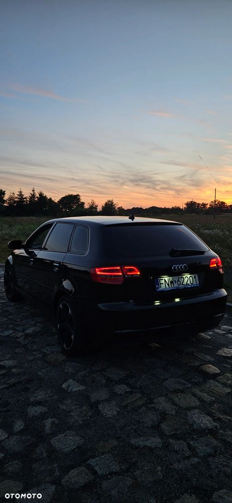 Audi A3 Sportback - 2