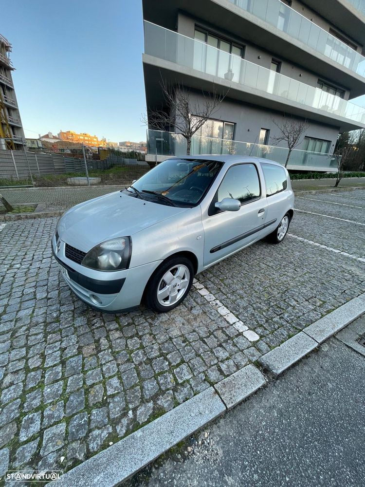 Renault Clio 1.5 dCi Authentique - 1