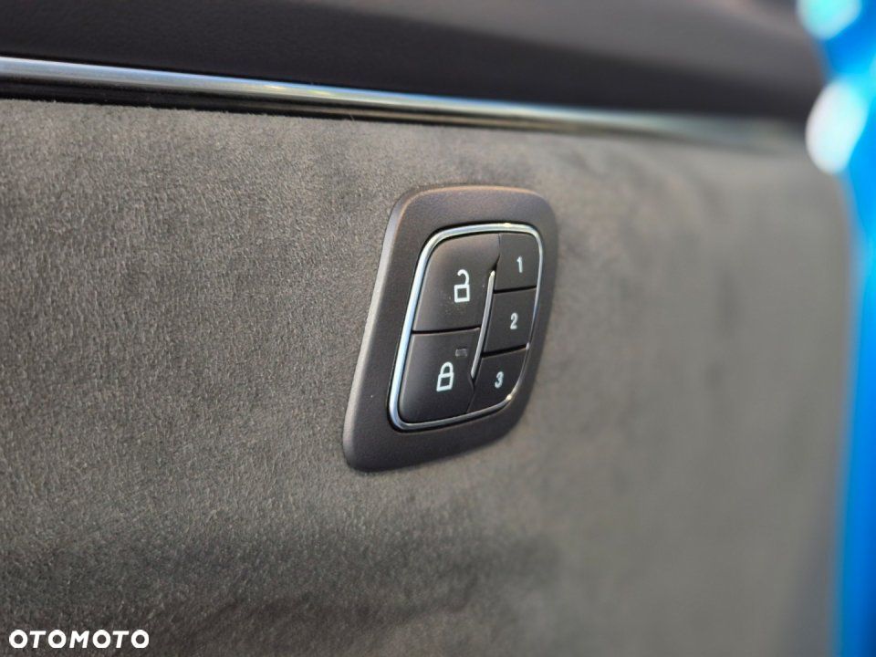 Ford Mustang Mach-E - 28