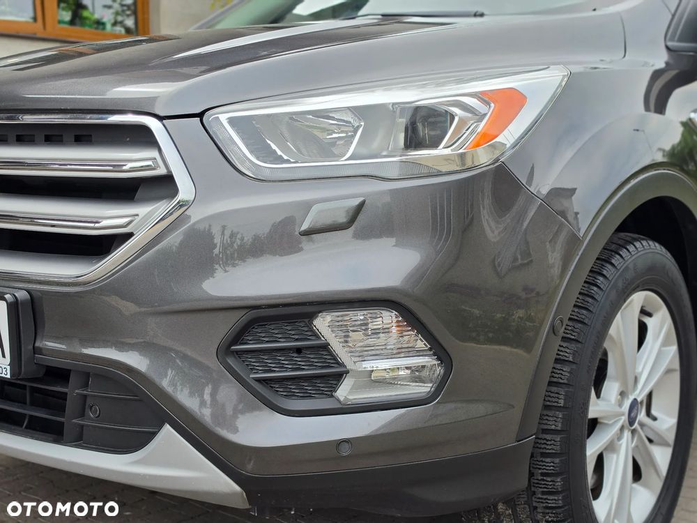Ford Kuga - 4