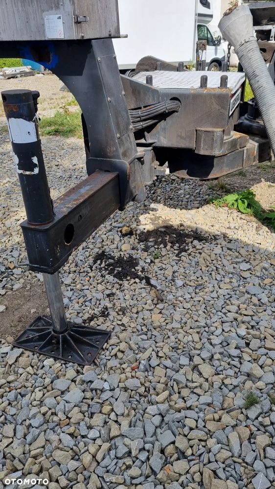 taśmociąg do betonu LIEBHERR LTB 12+4 - 3