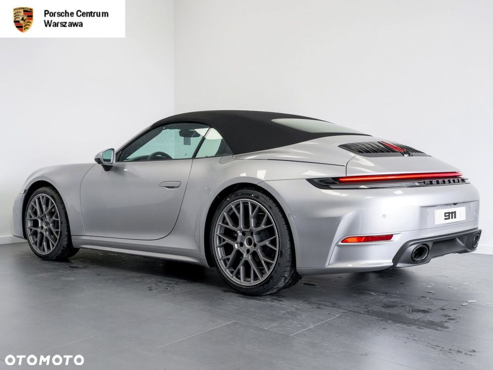 Porsche 911 Carrera Cabrio - 2