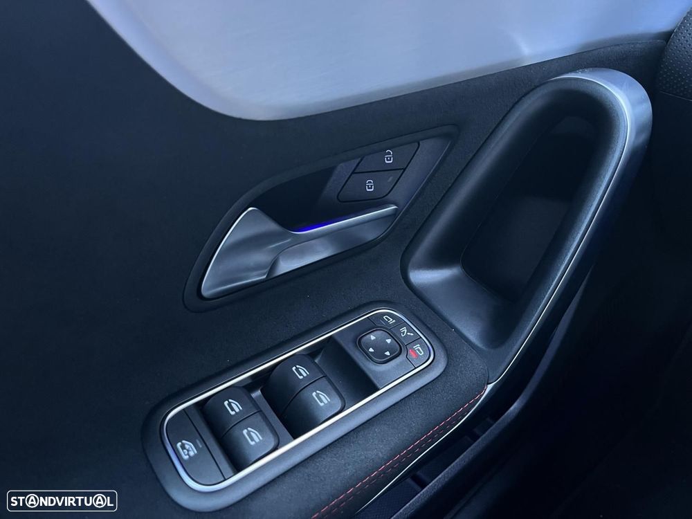 Mercedes-Benz A 200 7G-DCT Edition AMG Line - 16
