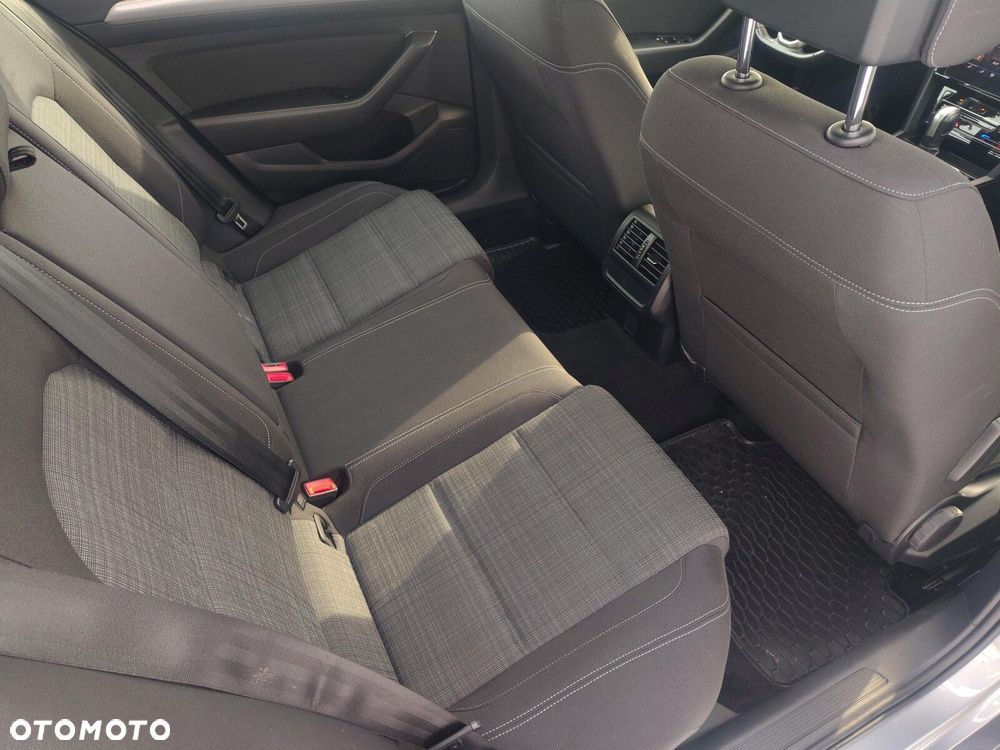 Volkswagen Passat Variant 1.5 TSI EVO Business DSG - 31