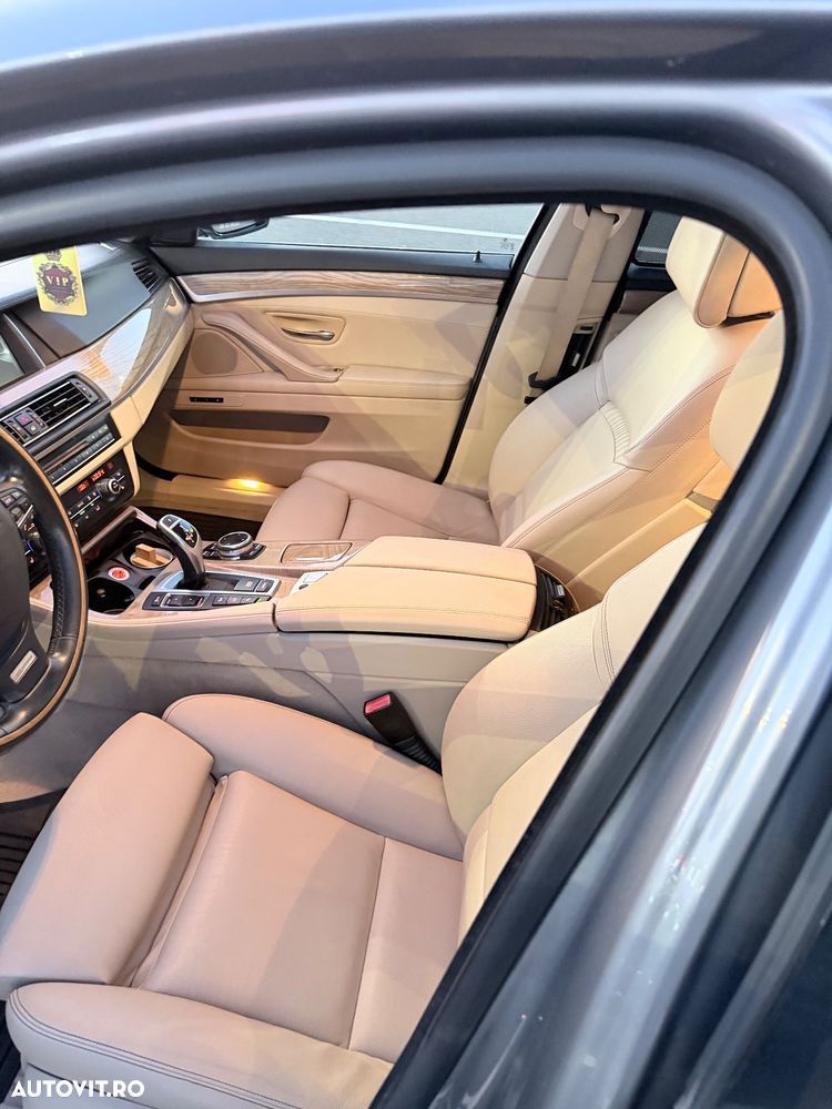 BMW Seria 5 530d xDrive AT - 29