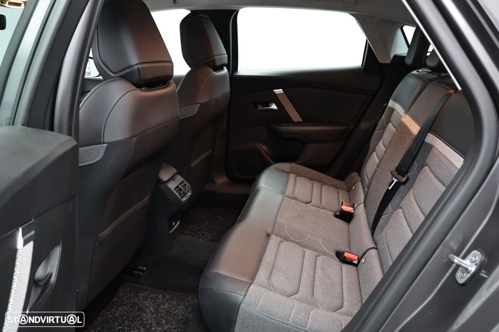 Citroën C4 1.2 PureTech Shine - 25