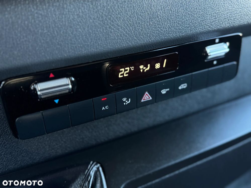 Mercedes-Benz Sprinter - 37