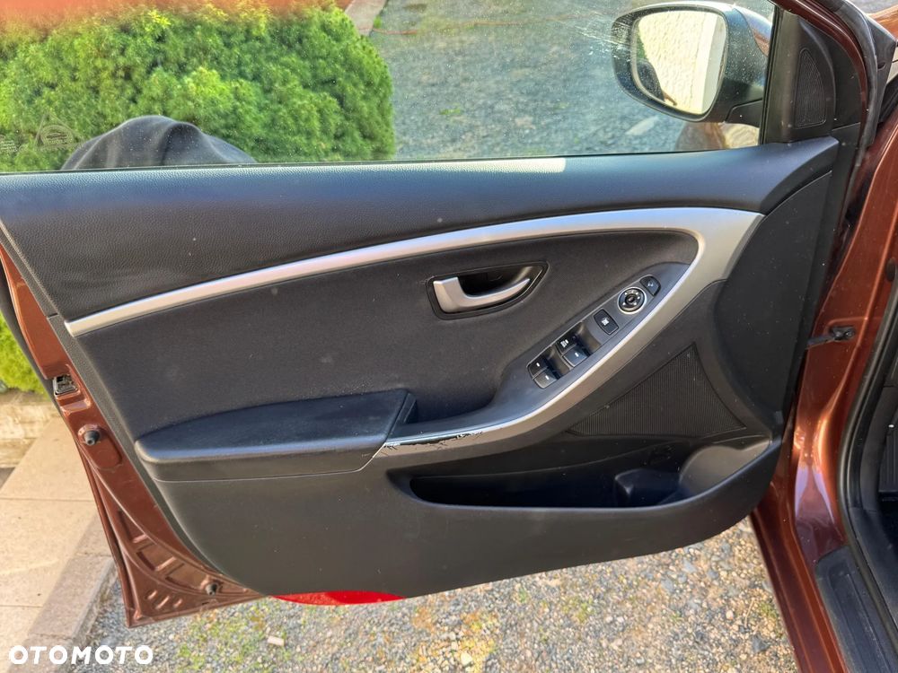 Hyundai i30 1.4 CRDi Comfort - 5