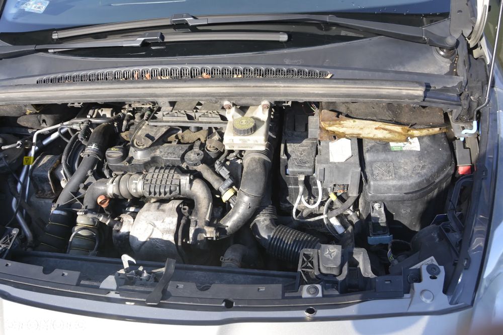 Peugeot 5008 1.6 HDi Active 7os - 20