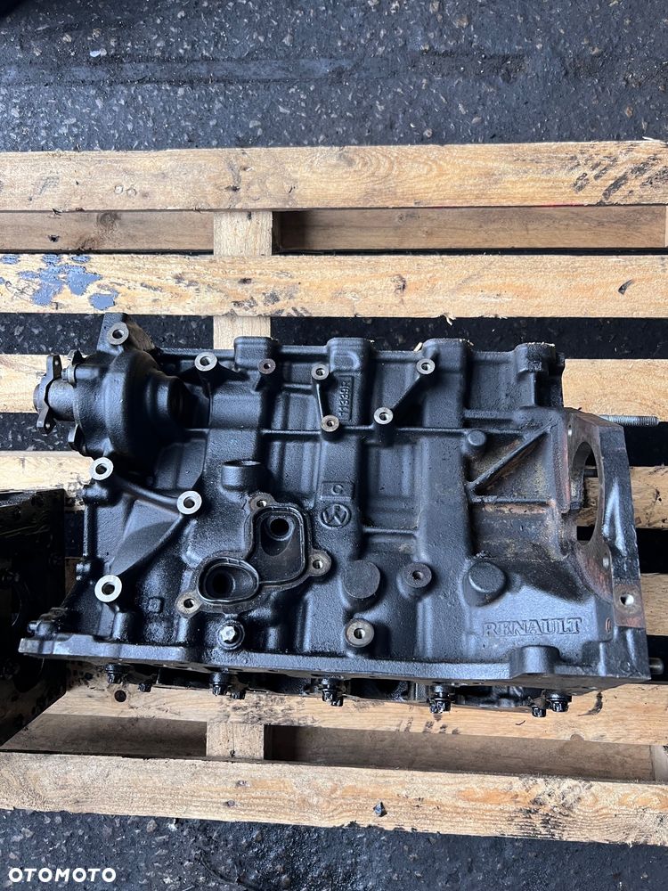 Blok silnika Renault Master III M9T 708 - 4