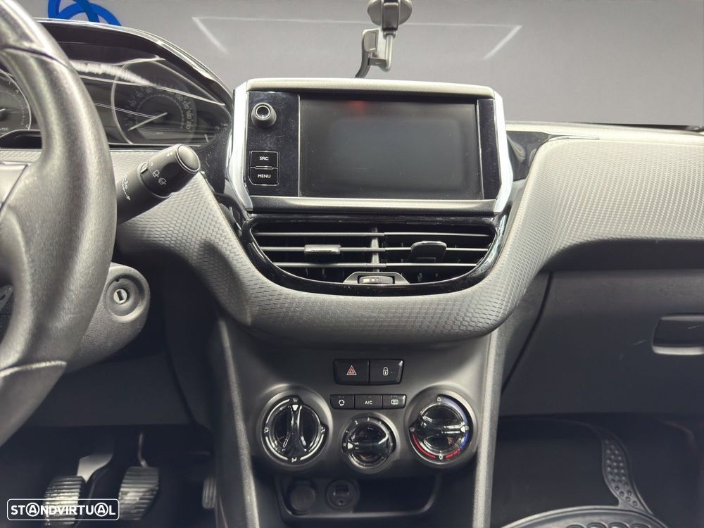 Peugeot 2008 1.6 BlueHDi Style - 15