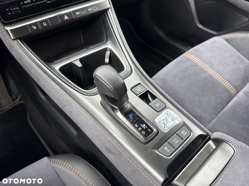 Lexus LBX 1.5 Hybrid Cool - 23