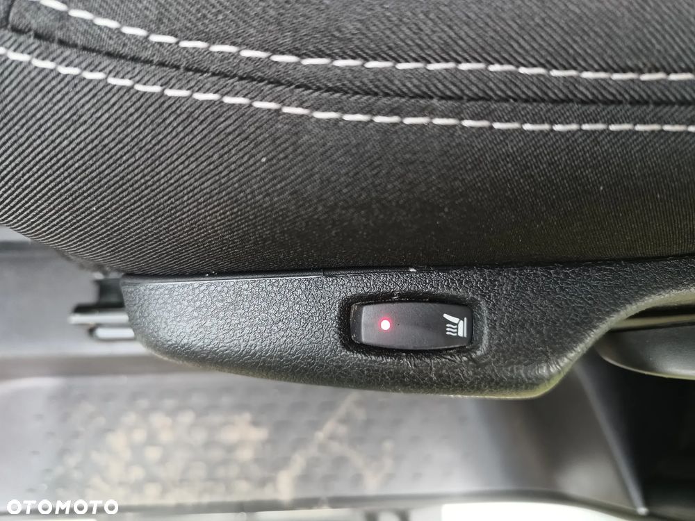 Nissan Nv300 LONG L2H1 jak Trafic, Vivaro 1.6 diesel dCi 125 manual 2018 rok STAN BDB Gotowy do jazdy!!! - 32