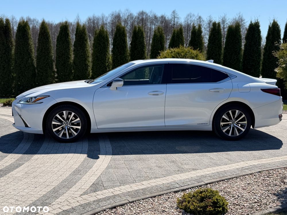 Lexus ES 300h Business Line - 8