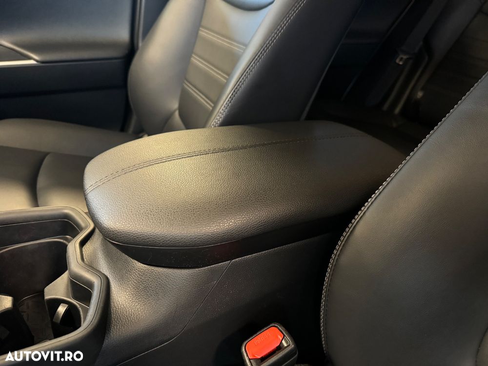 Toyota RAV4 2.5 Hybrid VVT-iE 4x2 Dynamic - 28