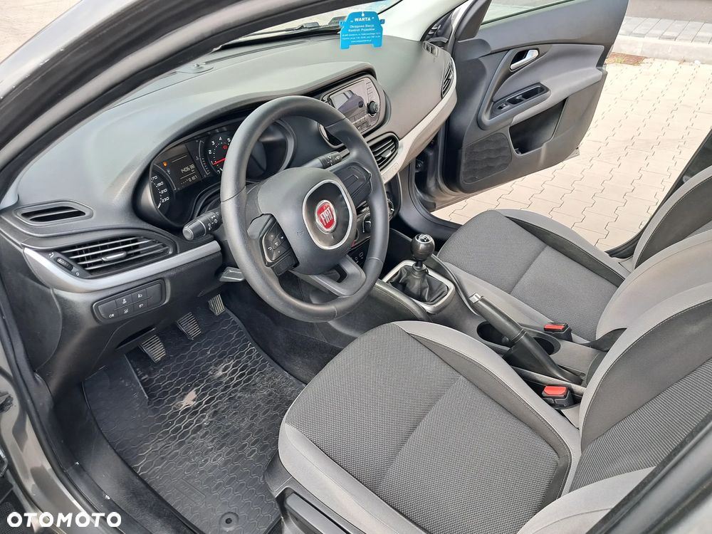 Fiat Tipo 1.4 16V Easy - 9