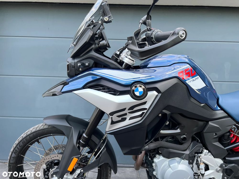 BMW F - 3