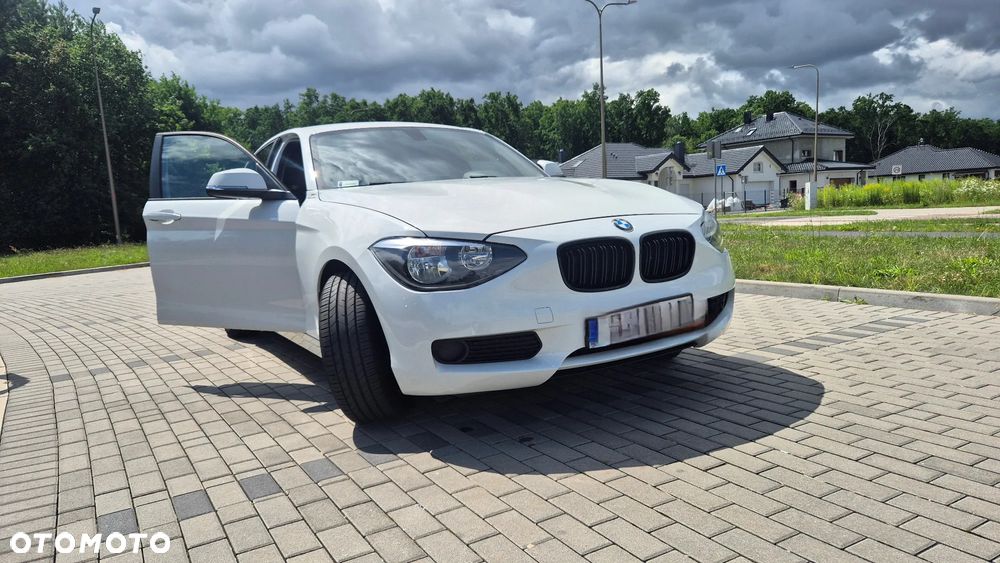 BMW Seria 1 116i - 17