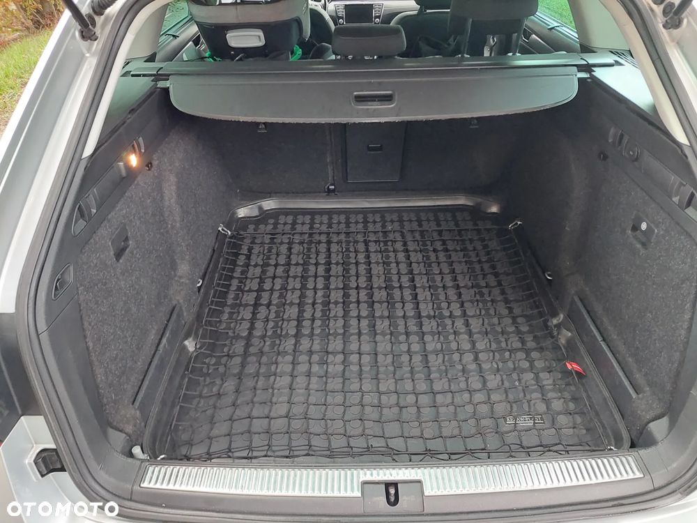 Skoda Superb 1.6 TDI GreenLine - 17