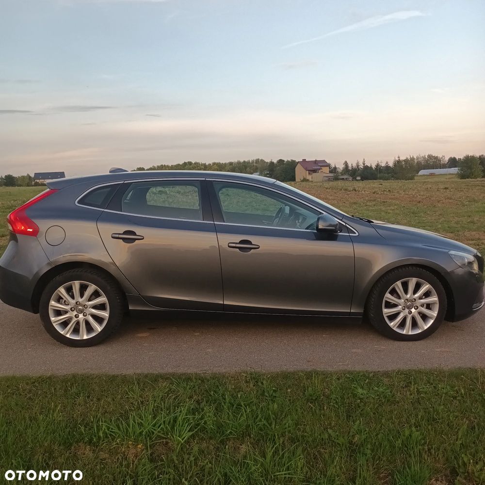 Volvo V40 D2 Momentum - 7