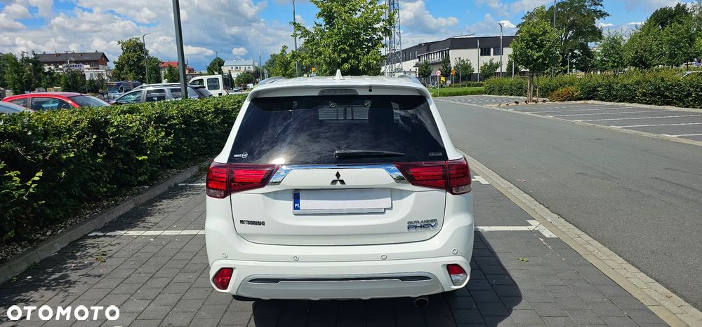 Mitsubishi Outlander Intense + - 34