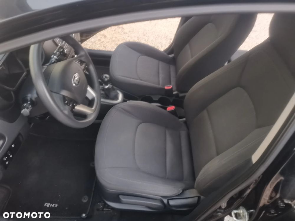 Kia Rio 1.2 Attract - 10
