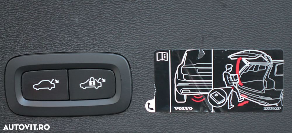 Volvo XC 40 T4 Recharge DKG Inscription - 4