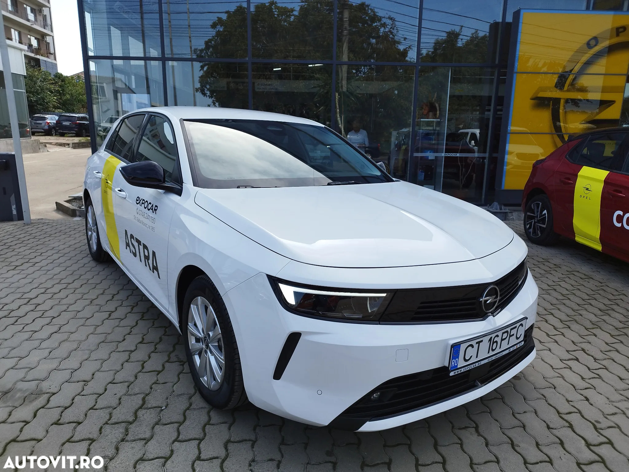 Opel Astra 1.2L Turbo Start/Stop AT8 Business Edition - 11