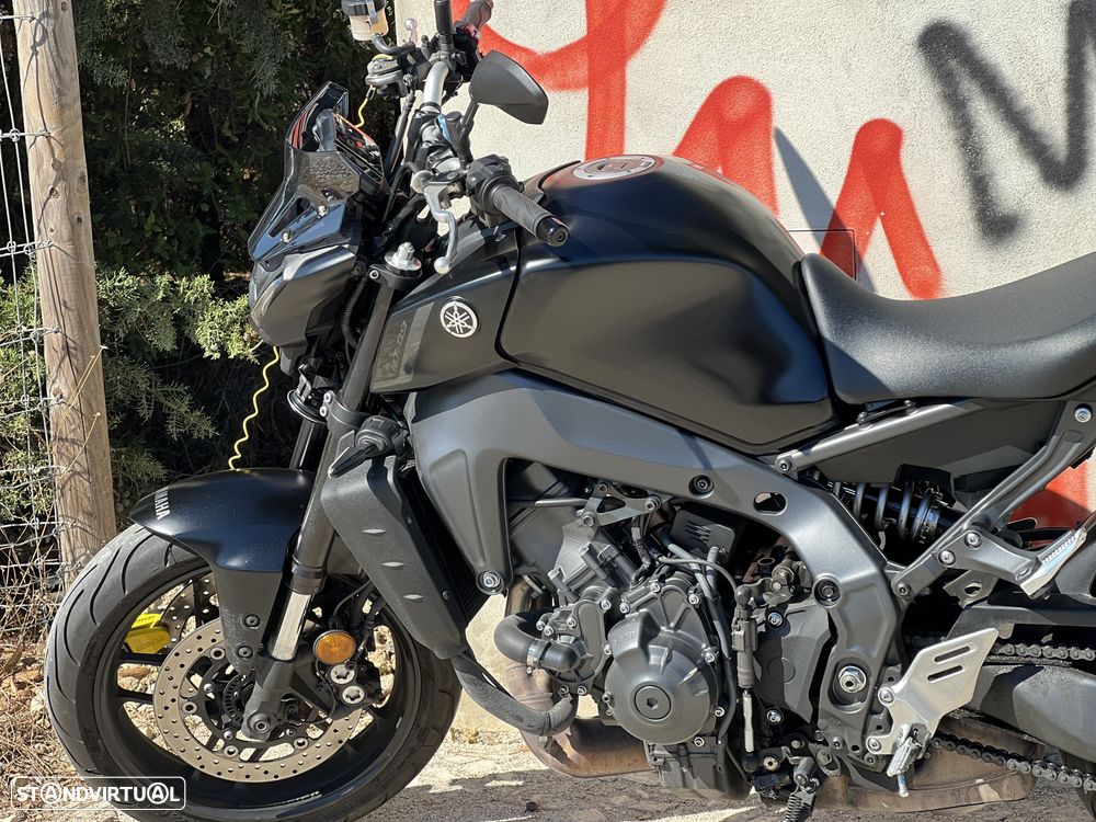 Yamaha MT-09 - 1
