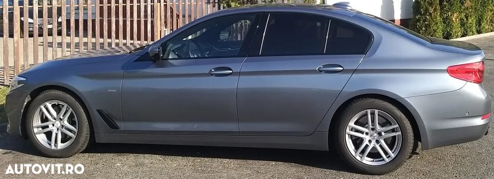 BMW Seria 5 520d xDrive AT - 3