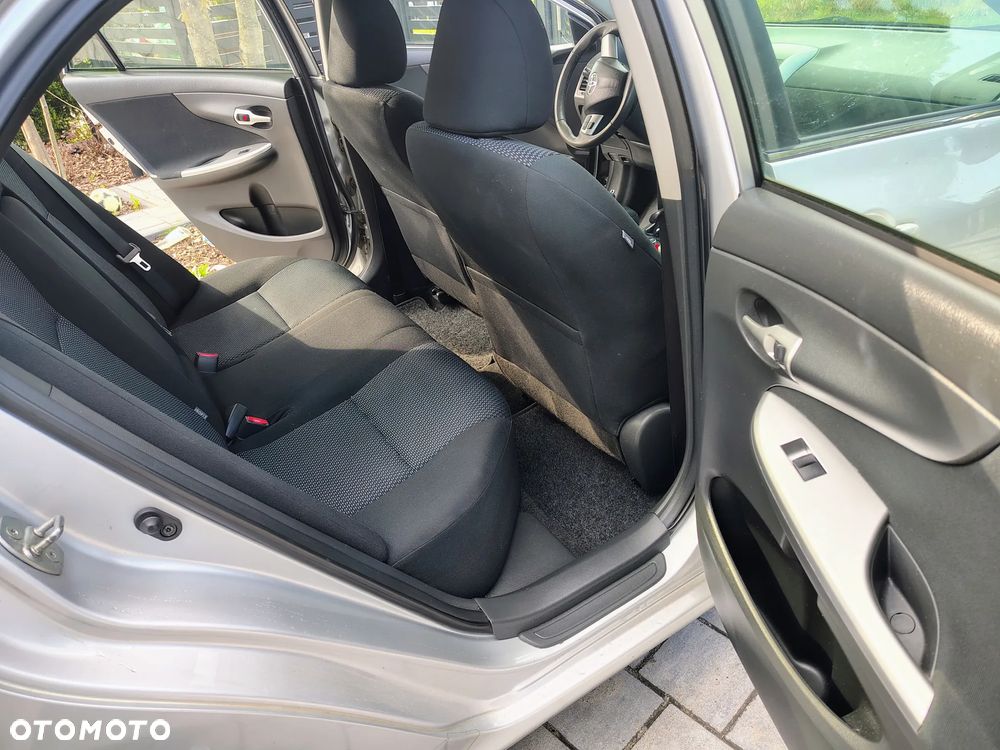Toyota Corolla - 7